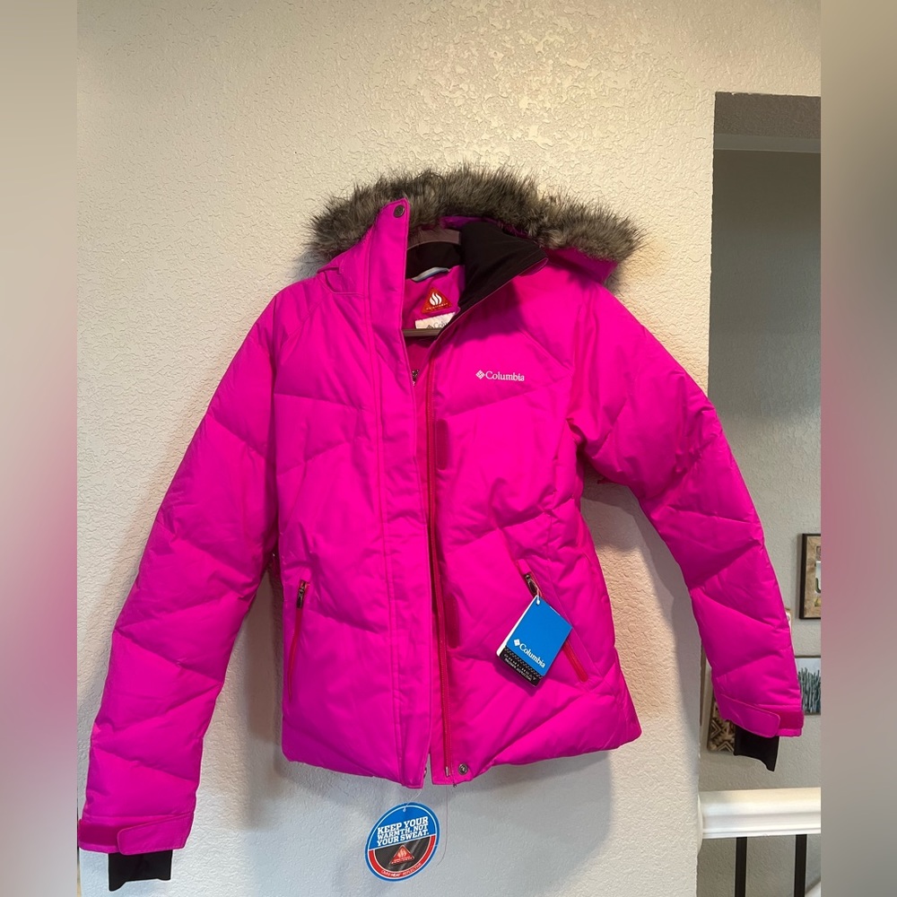 BRAND NEW WITH TAGS Columbia Winter Ski Snow Jacket Women’s Size Medium